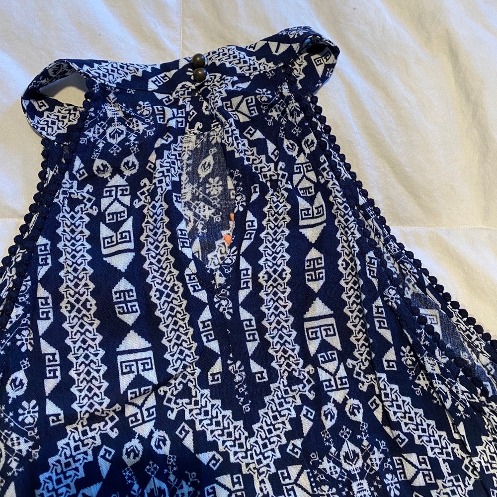 Embroidered high neck tank - Picture 3 of 4